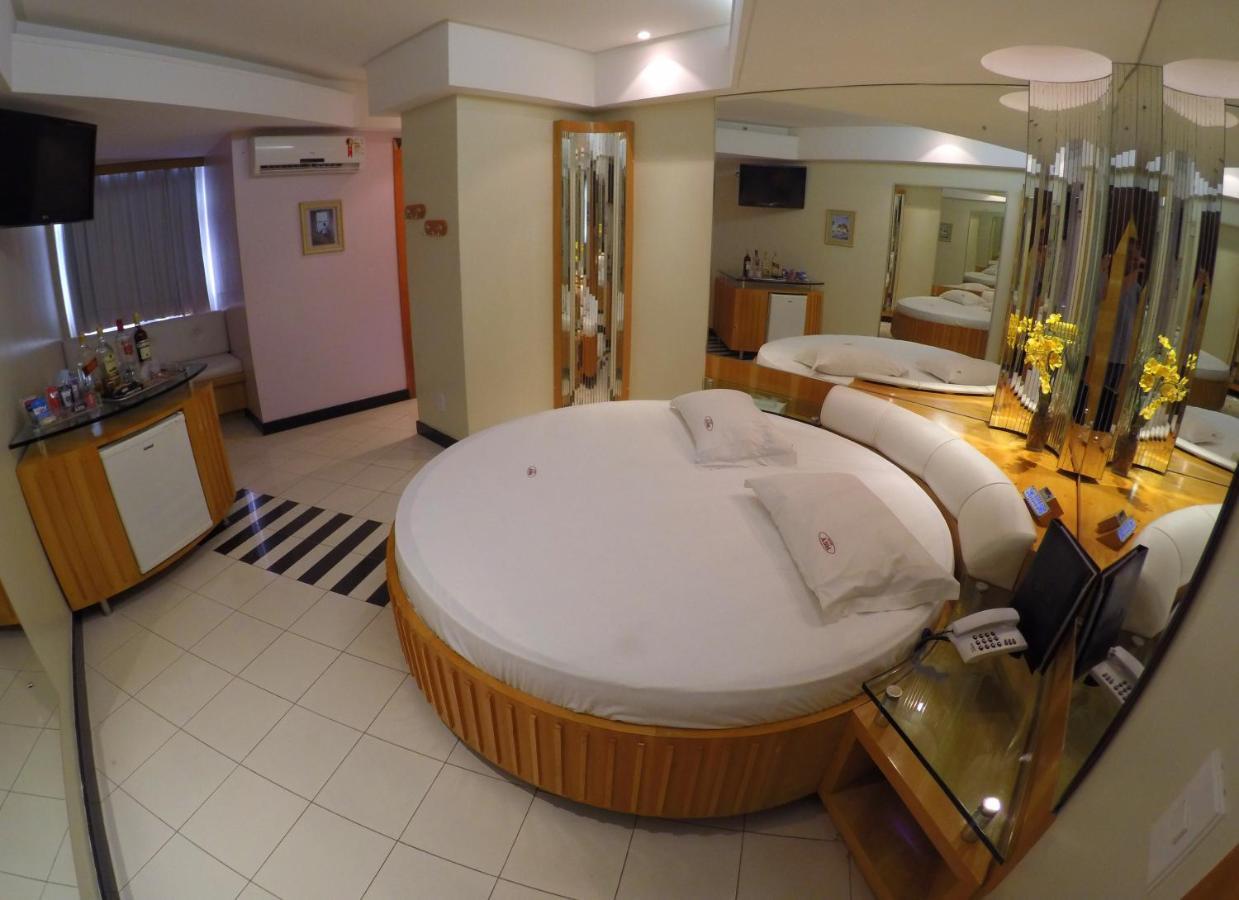 Motel Alibi (Adults Only) Салвадор Екстериор снимка