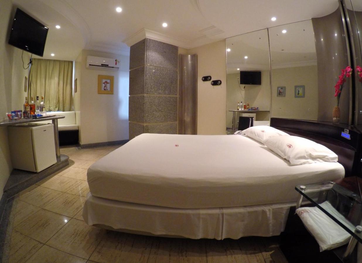 Motel Alibi (Adults Only) Салвадор Екстериор снимка