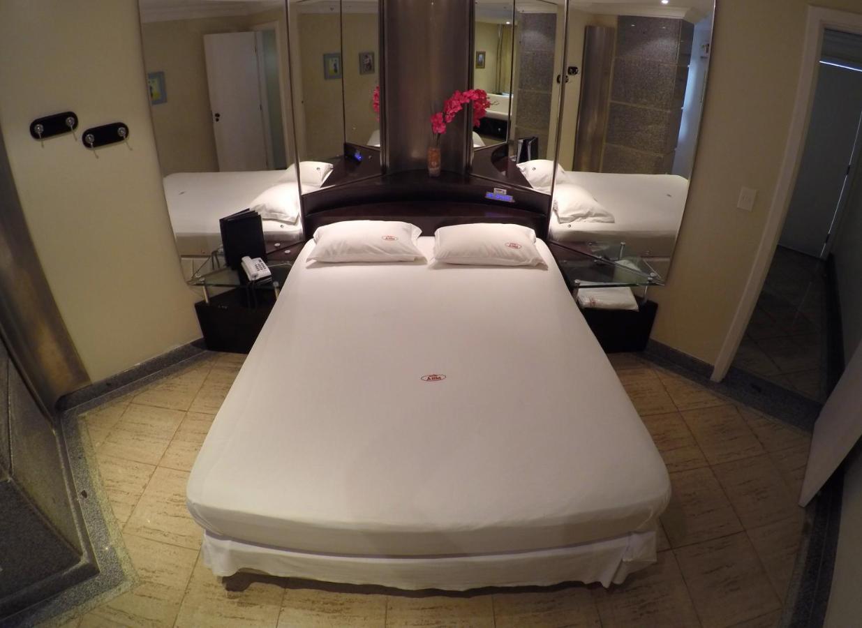 Motel Alibi (Adults Only) Салвадор Екстериор снимка
